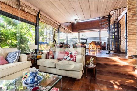 Sala de casa à venda com 5 quartos, 405m² em Alto de Pinheiros, São Paulo