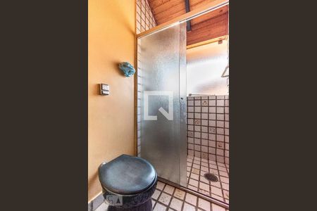 Casa à venda com 405m², 5 quartos e 4 vagas Casa à venda com 405m², 5 quartos e 4 vagasSuíte 2 - Banheiro