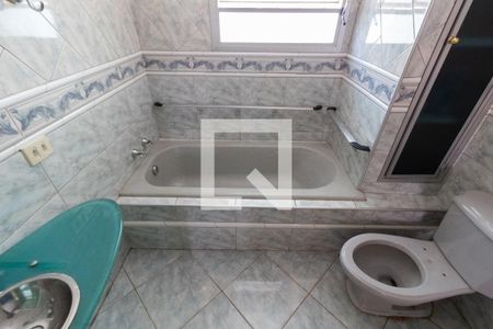 Apartamento para alugar com 150m², 3 quartos e sem vagaBanheiro