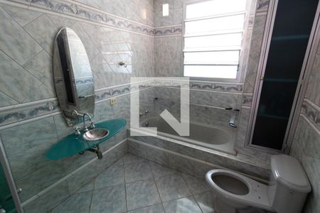 Apartamento para alugar com 150m², 3 quartos e sem vagaBanheiro