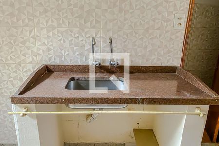 Detalhe Sala e Cozinha de casa para alugar com 1 quarto, 45m² em Vila Oratorio, São Paulo