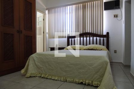 Casa à venda com 680m², 8 quartos e 9 vagasQuarto 2 - Suíte