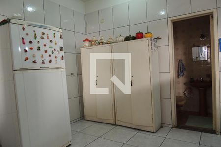 Casa à venda com 680m², 8 quartos e 9 vagasCozinha 