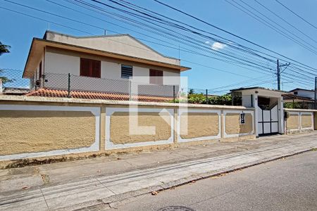 Casa à venda com 680m², 8 quartos e 9 vagasFachada 