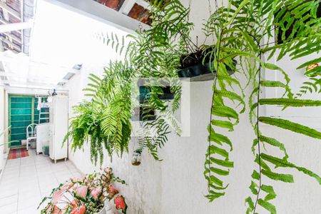 Casa à venda com 150m², 3 quartos e 1 vaga Casa à venda com 150m², 3 quartos e 1 vagaCorredor lateral