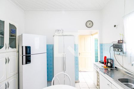 Casa à venda com 150m², 3 quartos e 1 vaga Casa à venda com 150m², 3 quartos e 1 vagaCozinha