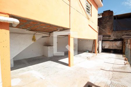 Casa para alugar com 65m², 2 quartos e 1 vagaQuintal