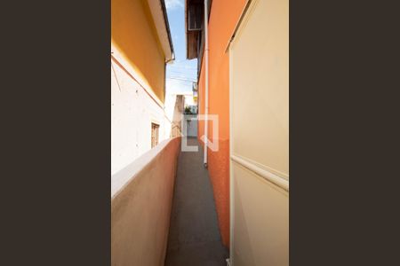 Casa para alugar com 65m², 2 quartos e 1 vagaCorredor Lateral