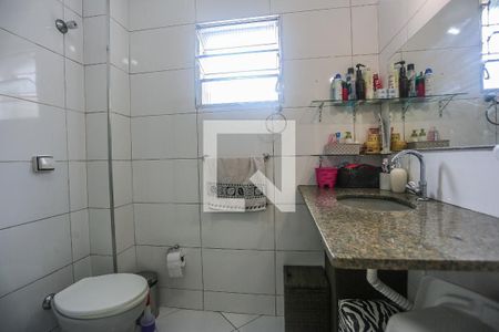 Apartamento à venda com 66m², 2 quartos e sem vaga Apartamento à venda com 66m², 2 quartos e sem vagaBanheiro