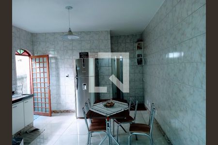 Casa à venda com 3 quartos, 360m² em Jaraguá, Belo Horizonte