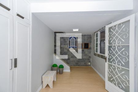 Casa à venda com 257m², 4 quartos e 4 vagas