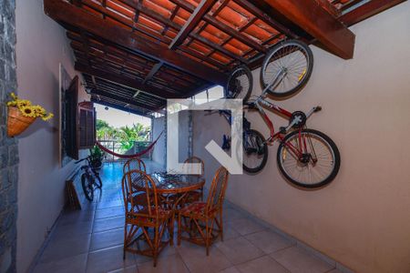 Casa à venda com 257m², 4 quartos e 4 vagas