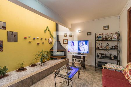 Sala de Estar de casa à venda com 3 quartos, 265m² em Vila Ipiranga, Porto Alegre