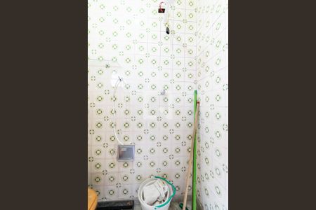 Casa à venda com 300m², 4 quartos e 5 vagasBanheiro de Serviço