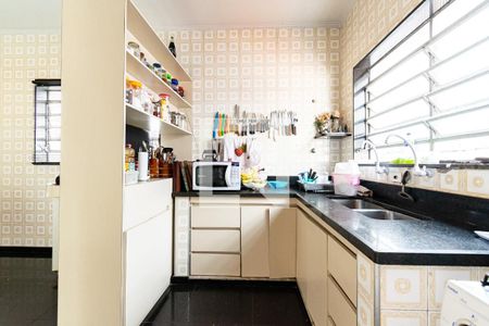 Casa à venda com 300m², 4 quartos e 5 vagasCozinha