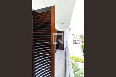 Casa à venda com 300m², 4 quartos e 5 vagasVaranda da Suíte 1