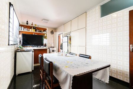 Casa à venda com 300m², 4 quartos e 5 vagasCozinha