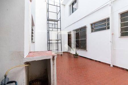 Casa à venda com 300m², 4 quartos e 5 vagasQuintal/ lavanderia