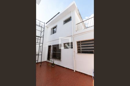 Casa à venda com 300m², 4 quartos e 5 vagasEdícula