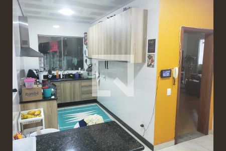 Casa à venda com 214m², 3 quartos e 4 vagas