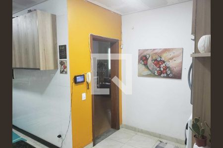 Casa à venda com 214m², 3 quartos e 4 vagas