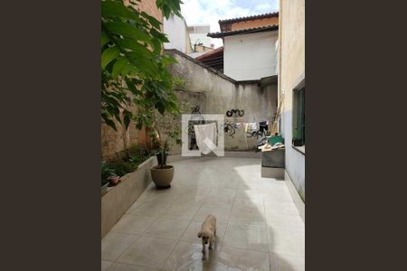 Casa à venda com 214m², 3 quartos e 4 vagas