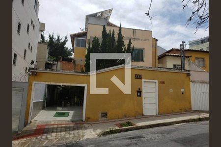 Casa à venda com 214m², 3 quartos e 4 vagas