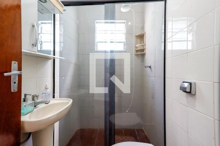 Casa à venda com 65m², 2 quartos e 2 vagasBanheiro 1
