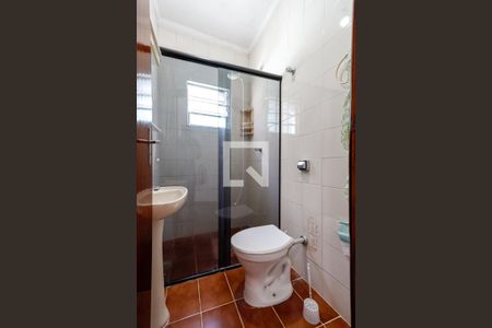 Casa à venda com 65m², 2 quartos e 2 vagasBanheiro 1