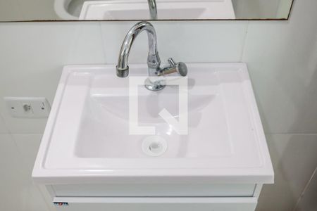 Casa à venda com 65m², 2 quartos e 2 vagasBanheiro 2