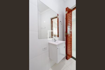 Casa à venda com 65m², 2 quartos e 2 vagasBanheiro 2