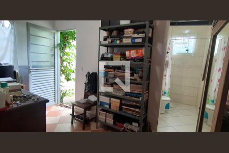 Casa à venda com 3 quartos, 232m² em Coração Eucarístico, Belo Horizonte