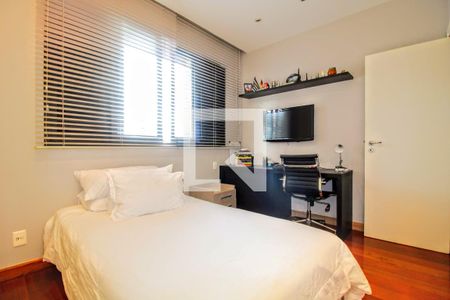 Apartamento à venda com 4 quartos, 280m² em Serra, Belo Horizonte