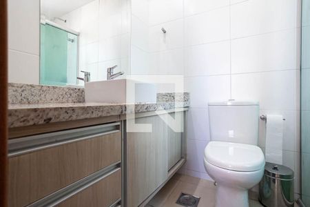 Apartamento para alugar com 216m², 3 quartos e 3 vagas Apartamento para alugar com 216m², 3 quartos e 3 vagasBanheiro da suíte