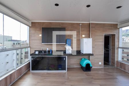 Apartamento para alugar com 216m², 3 quartos e 3 vagas Apartamento para alugar com 216m², 3 quartos e 3 vagasCobertura