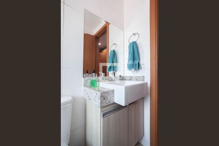 Apartamento para alugar com 216m², 3 quartos e 3 vagas Apartamento para alugar com 216m², 3 quartos e 3 vagasBanheiro social 1