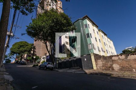 Apartamento à venda com 3 quartos, 68m² em Sagrada Família, Belo Horizonte
