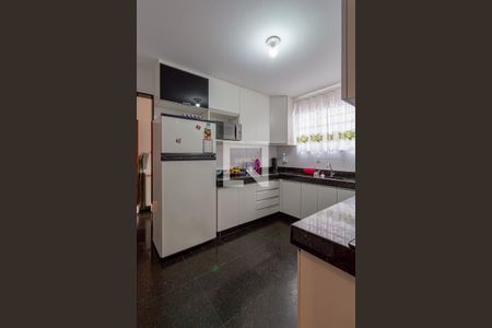 Casa à venda com 140m², 3 quartos e 3 vagas Casa à venda com 140m², 3 quartos e 3 vagasCozinha