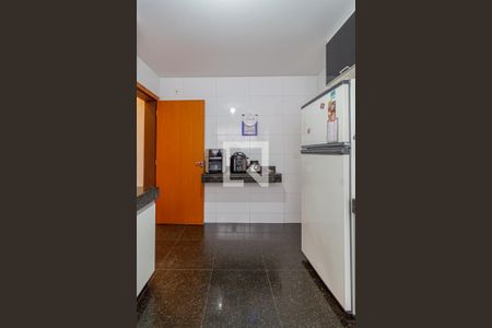 Casa à venda com 140m², 3 quartos e 3 vagas Casa à venda com 140m², 3 quartos e 3 vagasCozinha