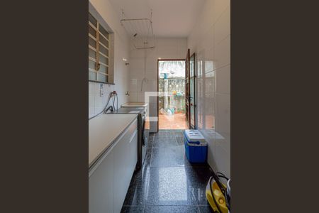 Casa à venda com 140m², 3 quartos e 3 vagas Casa à venda com 140m², 3 quartos e 3 vagasÁrea de Serviço