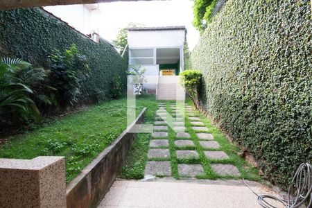 Vista da Sala de Estar de casa à venda com 2 quartos, 220m² em Jardim das Flores, Osasco