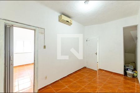 Sala de casa à venda com 5 quartos, 210m² em Icaraí, Niterói