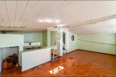 Casa à venda com 210m², 5 quartos e sem vaga Casa à venda com 210m², 5 quartos e sem vagaTerraço