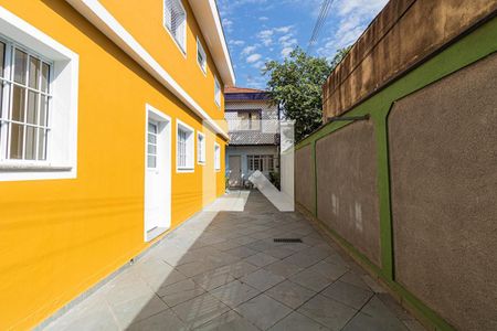 Casa para alugar com 80m², 2 quartos e sem vagaQuintal