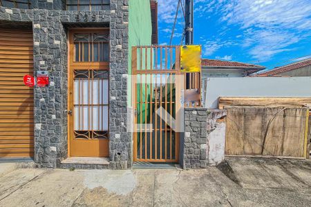 Casa para alugar com 80m², 2 quartos e sem vagaFachada