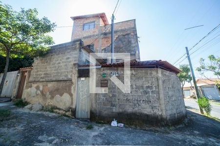 Casa à venda com 2 quartos, 137m² em Planalto, Belo Horizonte