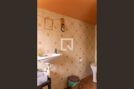 Casa à venda com 317m², 3 quartos e 2 vagasBanheiro de Serviço