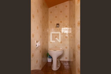 Casa à venda com 317m², 3 quartos e 2 vagasBanheiro de Serviço