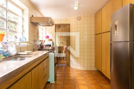 Casa à venda com 317m², 3 quartos e 2 vagasCozinha