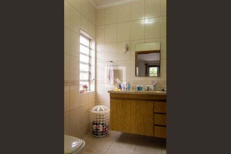 Casa à venda com 317m², 3 quartos e 2 vagasBanheiro Suíte 2